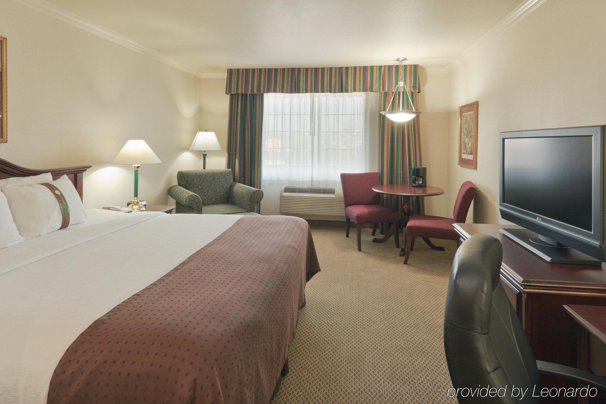 Holiday Inn Selma - Swancourt Bilik gambar